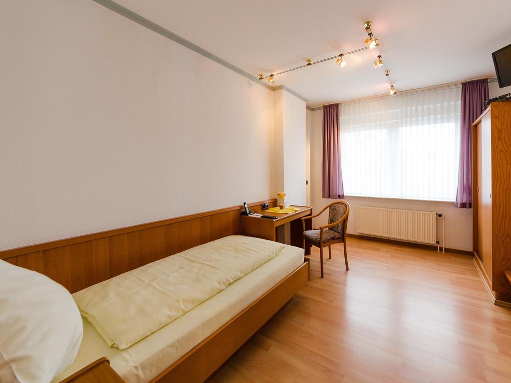 Landhotel Hamburger Hof Nettlingen Quarto foto